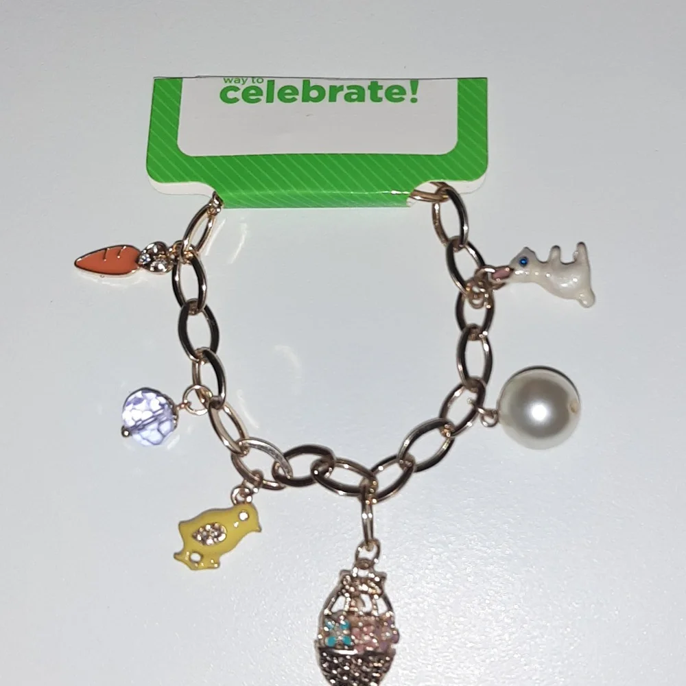 🐰🐤Cute! Bunny, Duck, Basket Bracelet🐤🐰Extends to 8 1/2